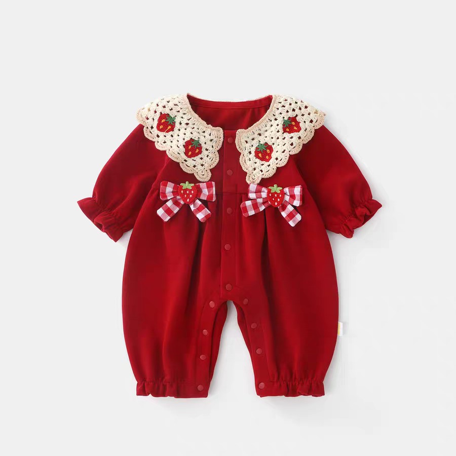新款婴儿衣服秋季甜美草莓女宝宝公主连体衣满