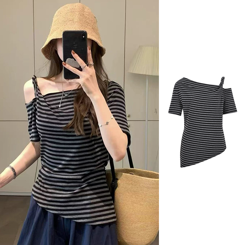 Moses Queen/魔西女王设计感露肩T恤女夏季斜边修身显瘦短袖上衣