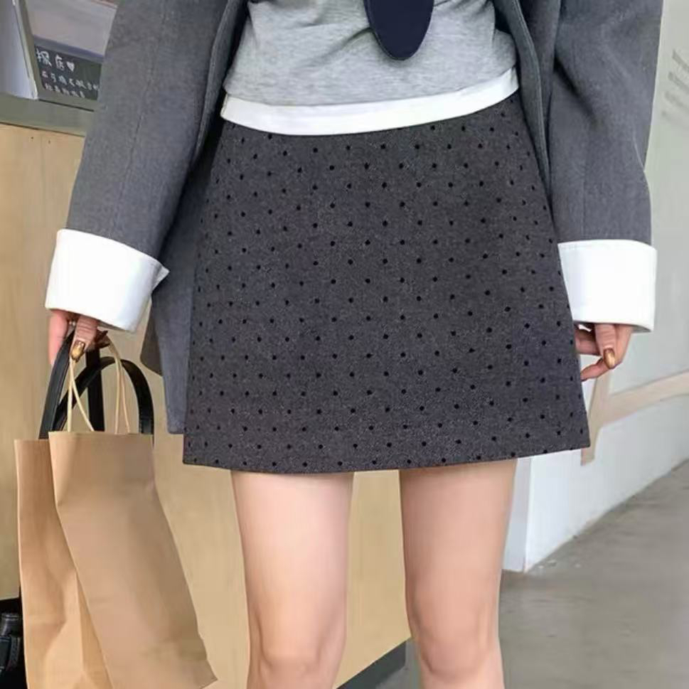 2025新款波点洋气半身裙高腰修身显瘦半身短裙