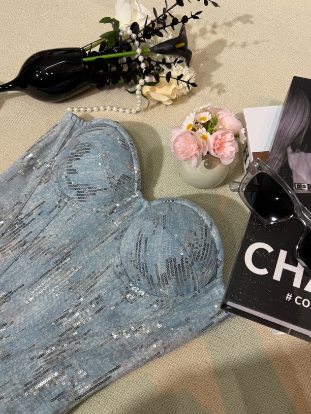 【满天星】欧美牛仔吊带套装亚马逊闪电亮片刺绣鱼骨抹胸