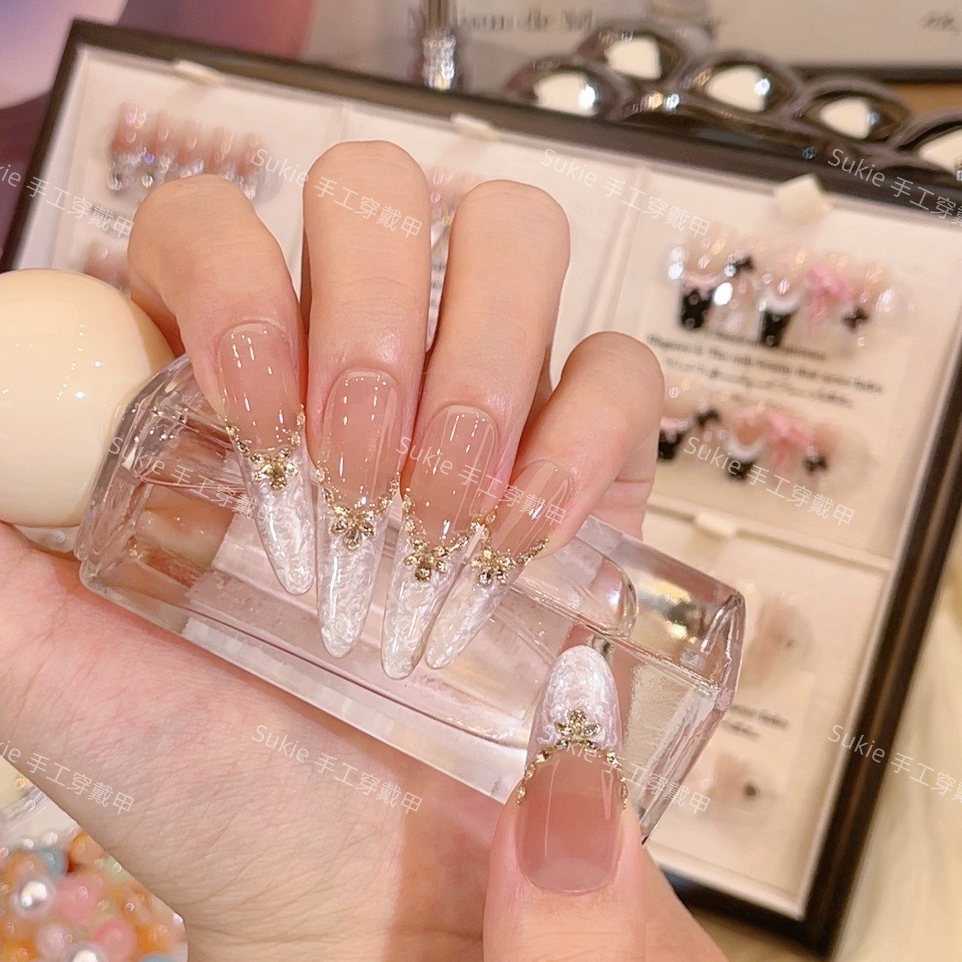 【金缕幻贝】手工穿戴甲贝母螺纹锆石腮红显白光疗美甲可拆卸穿戴甲