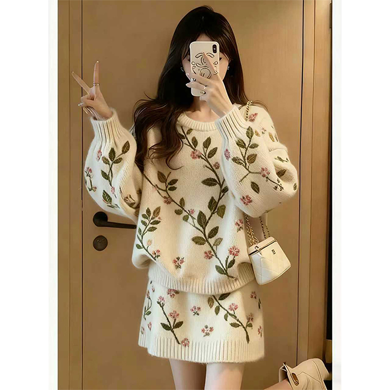 2026一整套新款韩版花朵印花针织套装女秋冬慵懒风气质显瘦减龄