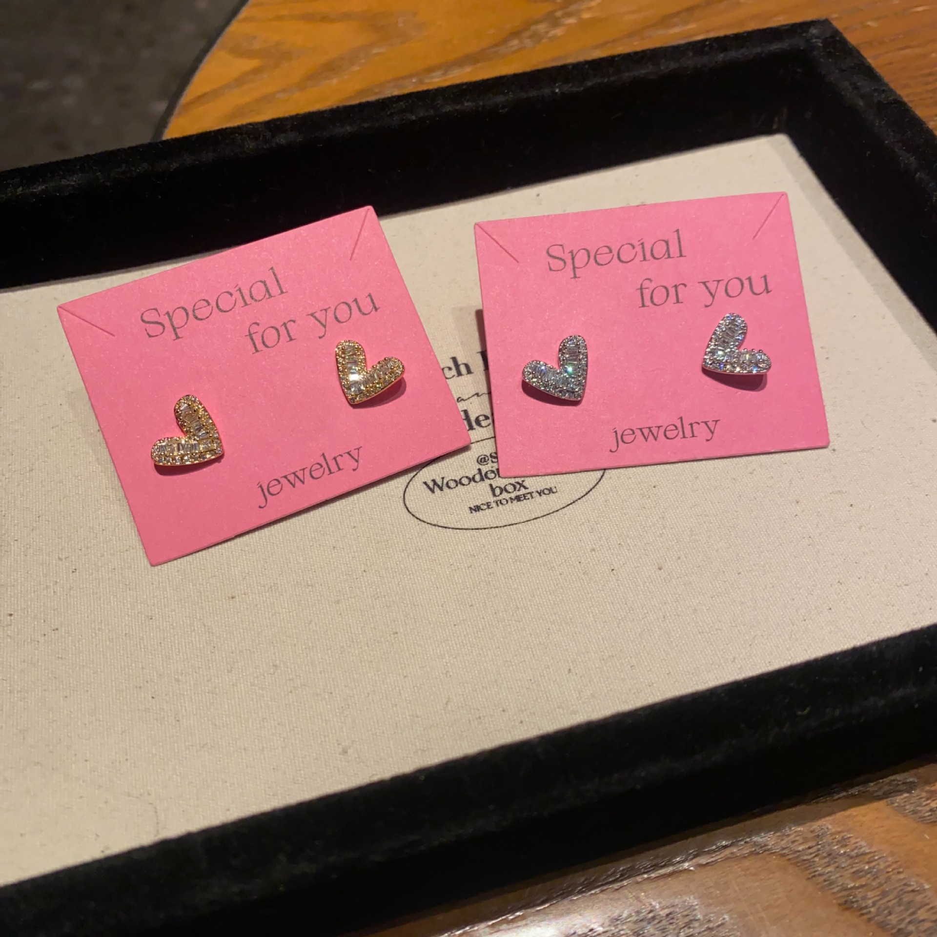 铜合金锆石耳饰 小众气质高级感冷淡风耳环小巧轻奢简约爱心耳钉