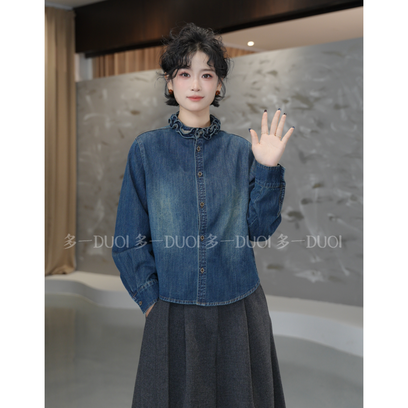 多一“牛仔日记”冬季新款时尚复古木耳边领单排扣宽松百搭磨毛衬衫