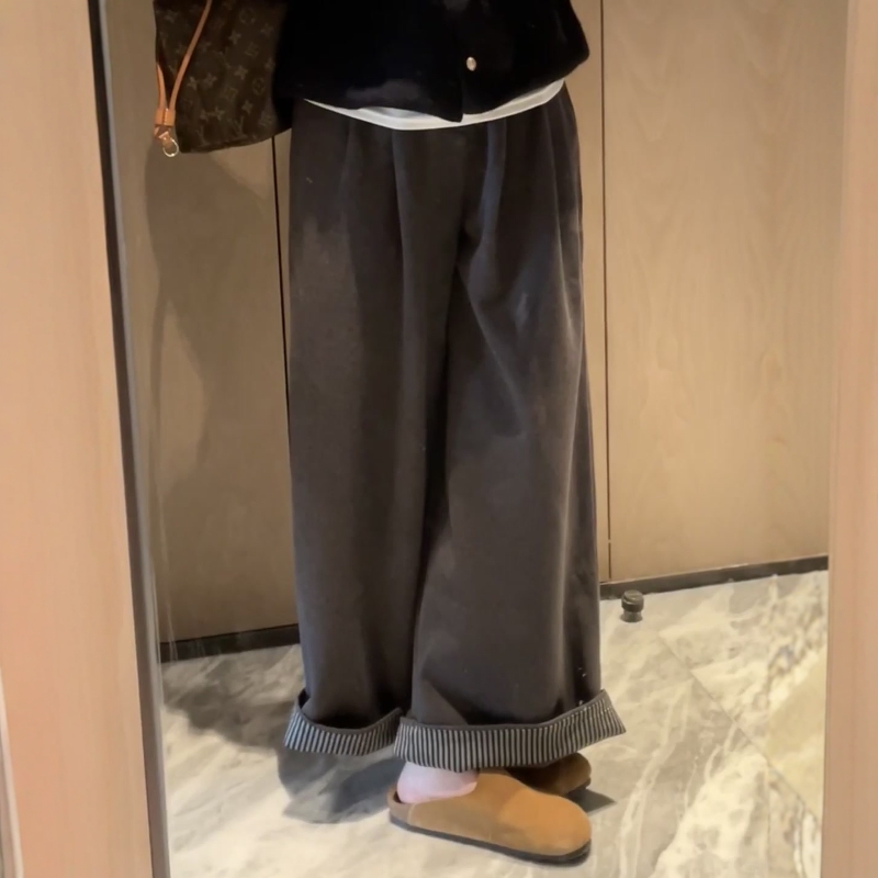 韩版深灰色磨毛阔腿裤女2025秋冬新款小众设计感条纹卷边休闲长裤