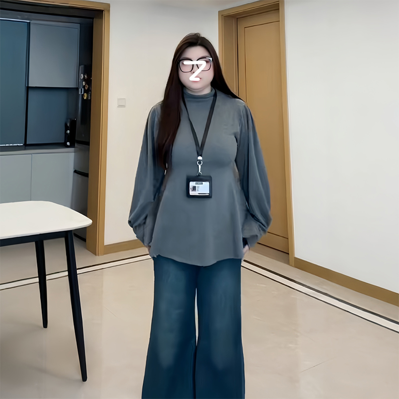 大码设计感收腰半高领t恤打底衫女秋冬季胖mm修身内搭灯笼袖上衣