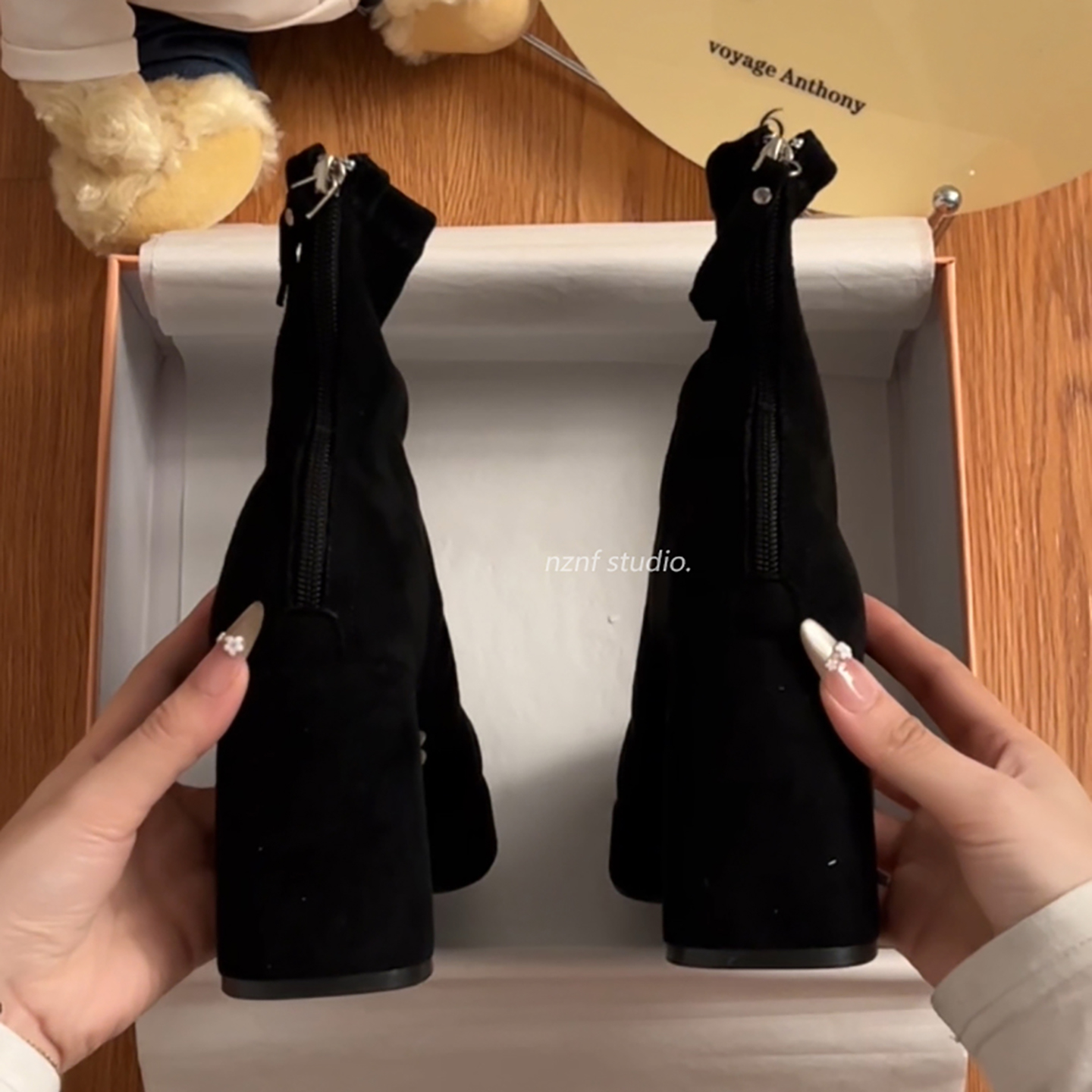 黑色英伦风增高厚底粗高跟马丁靴女款2025新款秋季复古显瘦短靴子