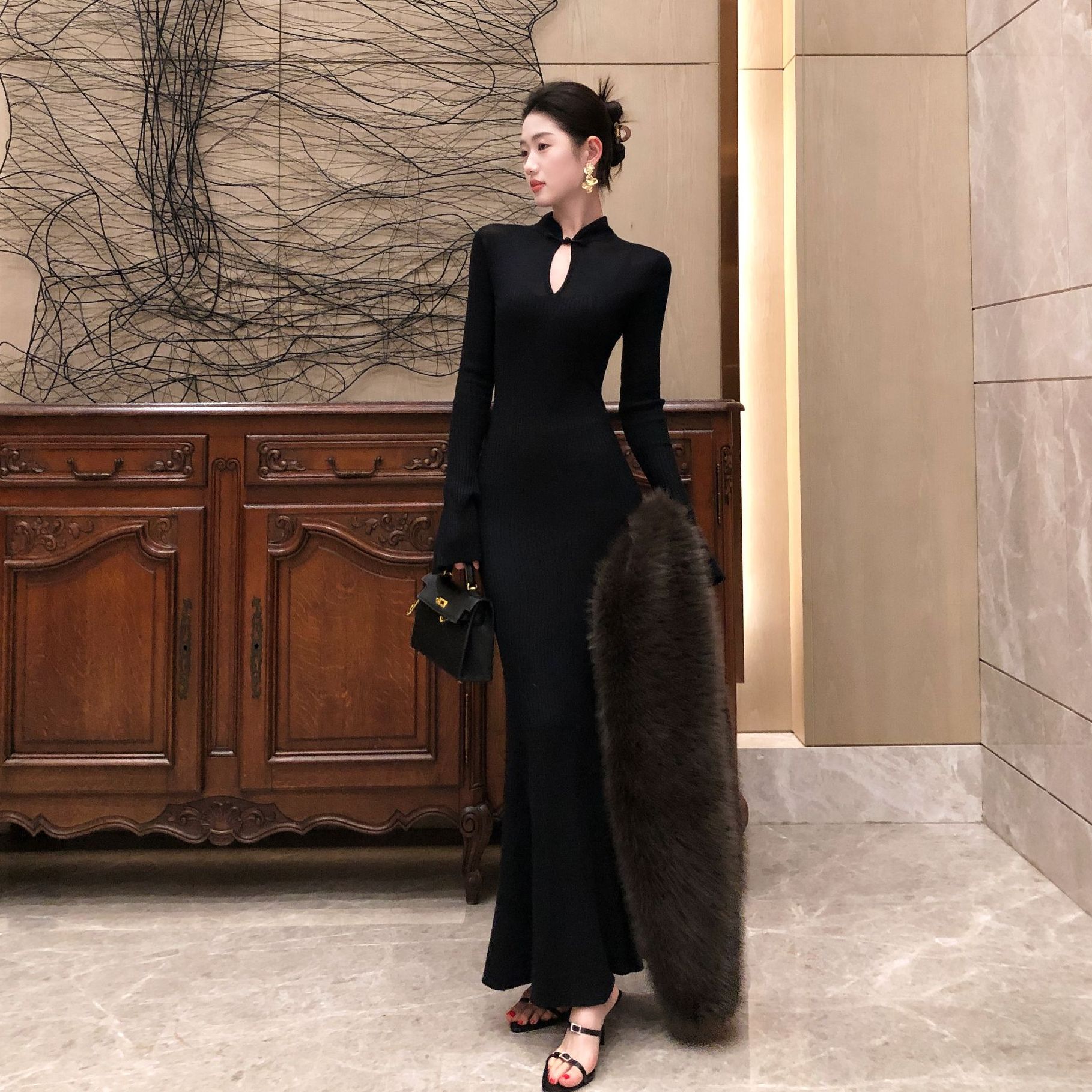 老钱风新中式长袖针织连衣裙女修身镂空包臀长裙秋名媛轻奢鱼尾裙