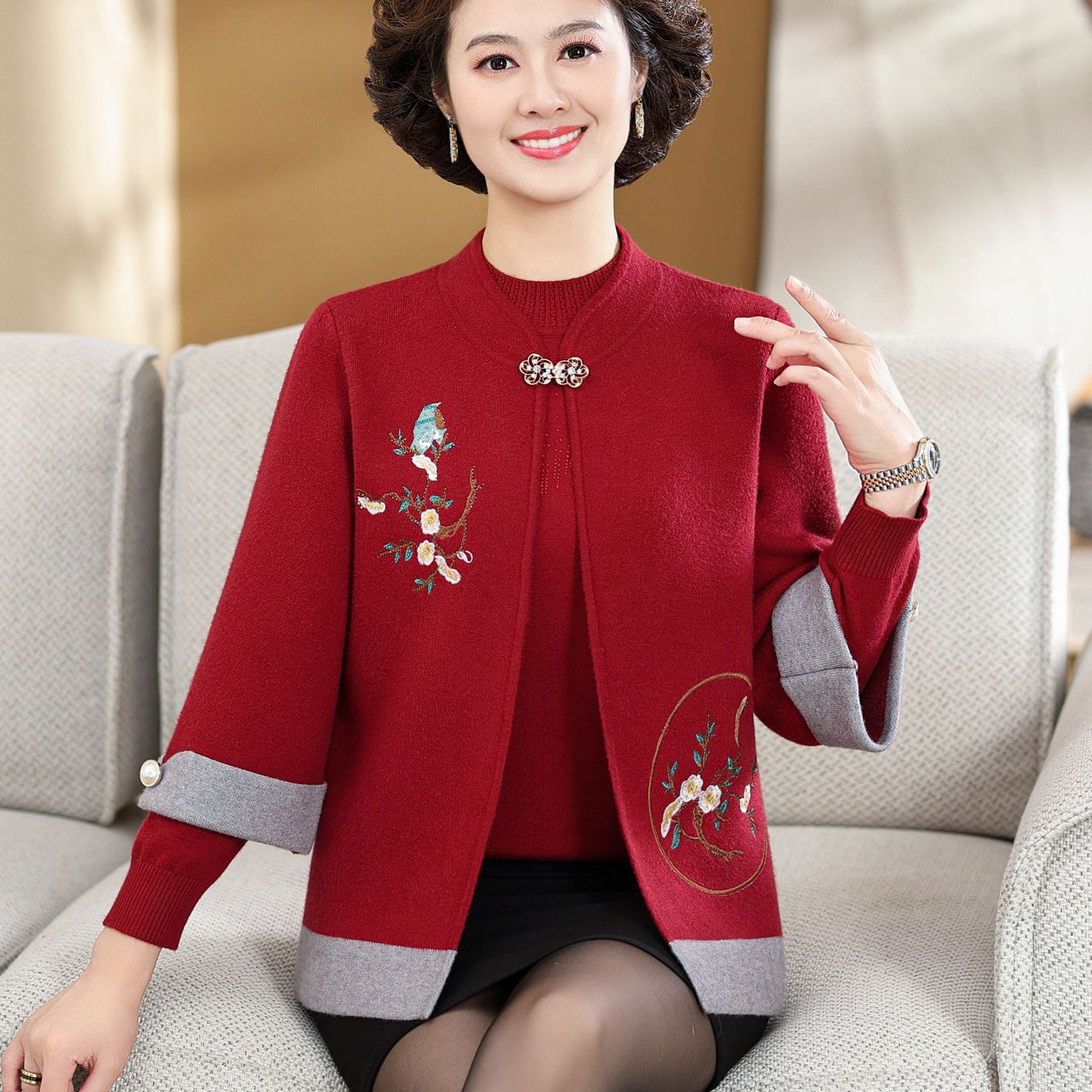 新中式妈妈秋装绣花外套洋气两件套上衣中老年女装春秋季针织开衫