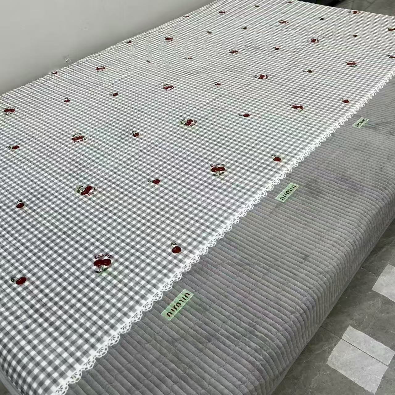 冬季大炕榻榻米牛奶绒床盖毯