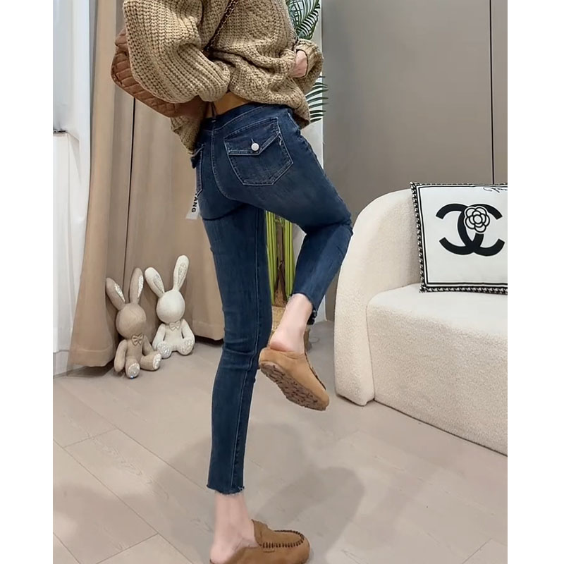 小脚牛仔裤女秋冬加绒大码小个子胖mm高腰显瘦梨形身材九分铅笔裤