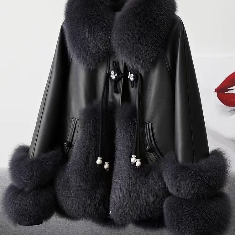 皮草狐狸毛外套冬季新款刺绣压花绵羊皮时尚加厚女装保暖皮毛一体