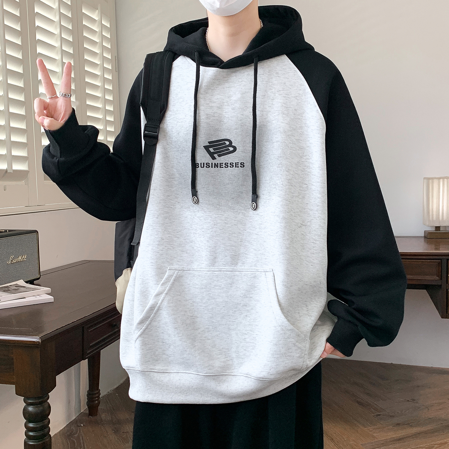 2025秋上新青少年连帽卫衣拼色设计潮流印花男生百搭款大口袋上衣