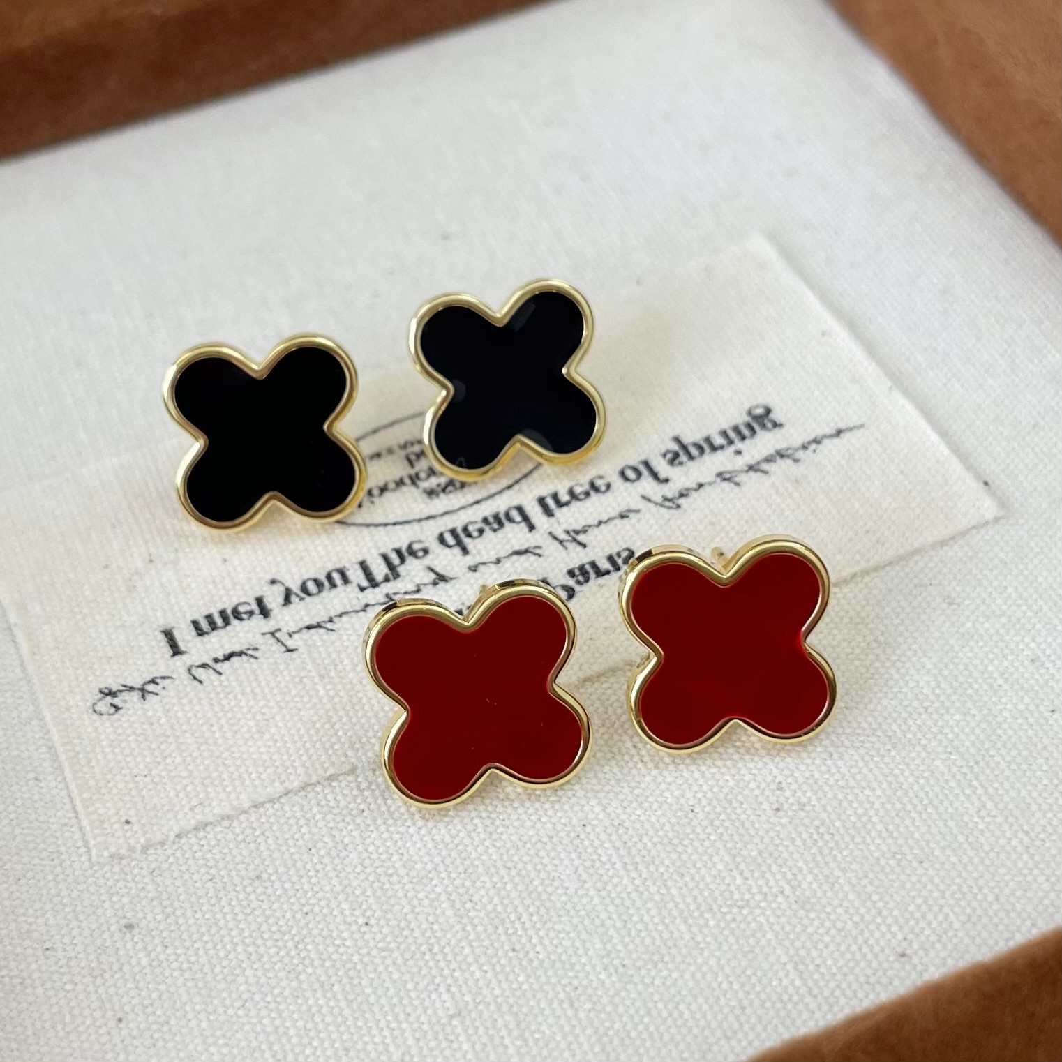 铜合金耳饰 s925银针经典百搭四叶草耳钉气质小香风女士精致耳饰