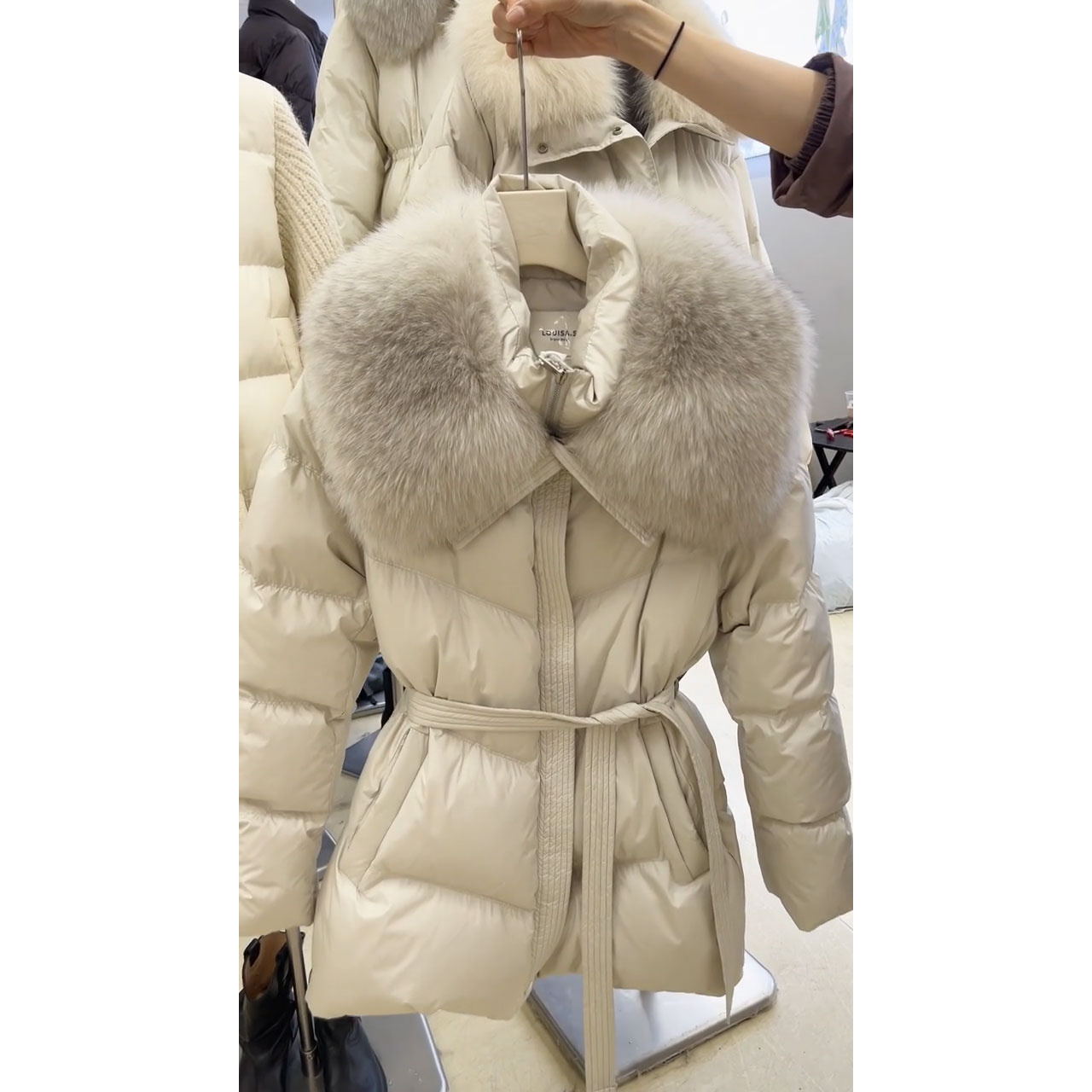 韩系大毛领羽绒服女冬季2026新款中长款加厚独特别致巨好看的外套