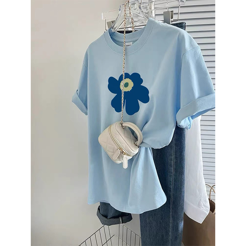 今年流行独特别致蓝色花朵T恤女2025新款小个子超好看的上衣短袖
