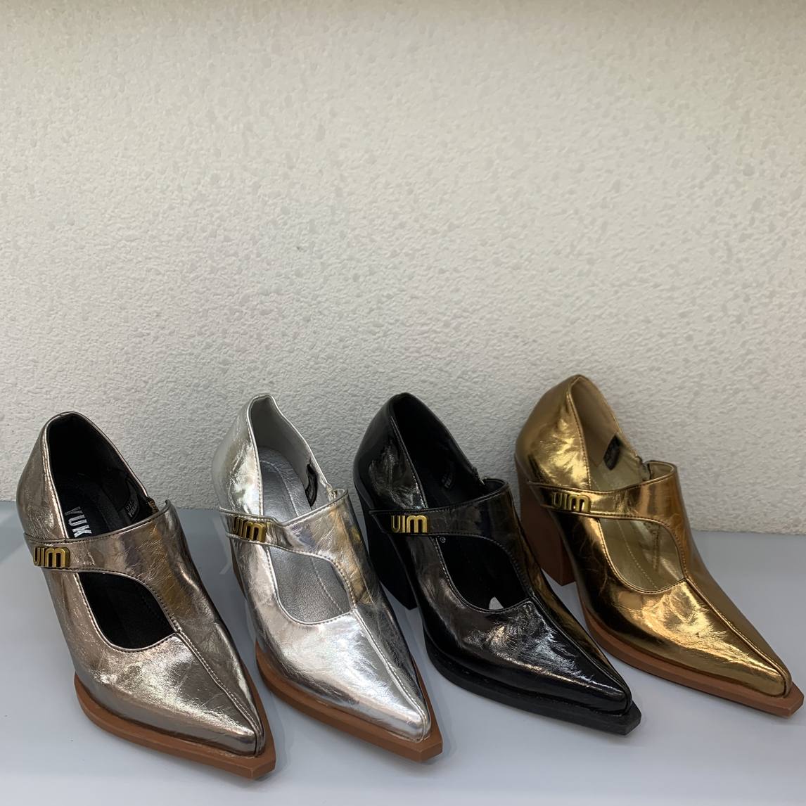 秋季洛丽塔风裂纹皮耐脏单鞋法式粗跟春季女鞋