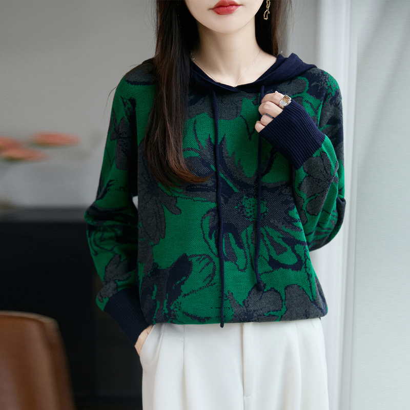 品牌女装秋冬新款宽松百搭打底衫提花慵懒风连帽女毛针织衫