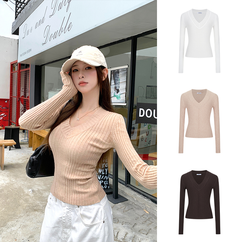Moses Queen/魔西女王显胸大腰细韩模感V领针织衫掐腰显瘦上衣