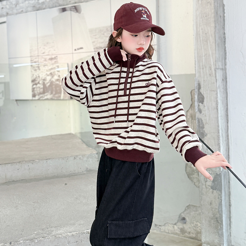 韩版女童秋装套装2025新款女大童条纹长袖卫衣牛仔工装裤两件套潮