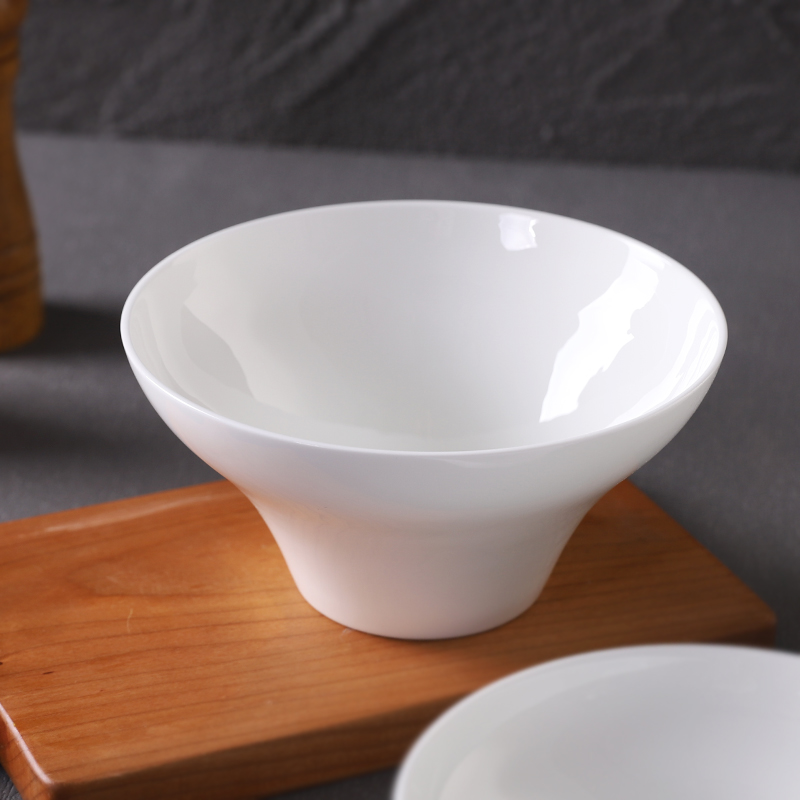【精选骨瓷】6英寸新月碗面碗沙拉碗家用创意瘦身陶瓷大号纯白色碗