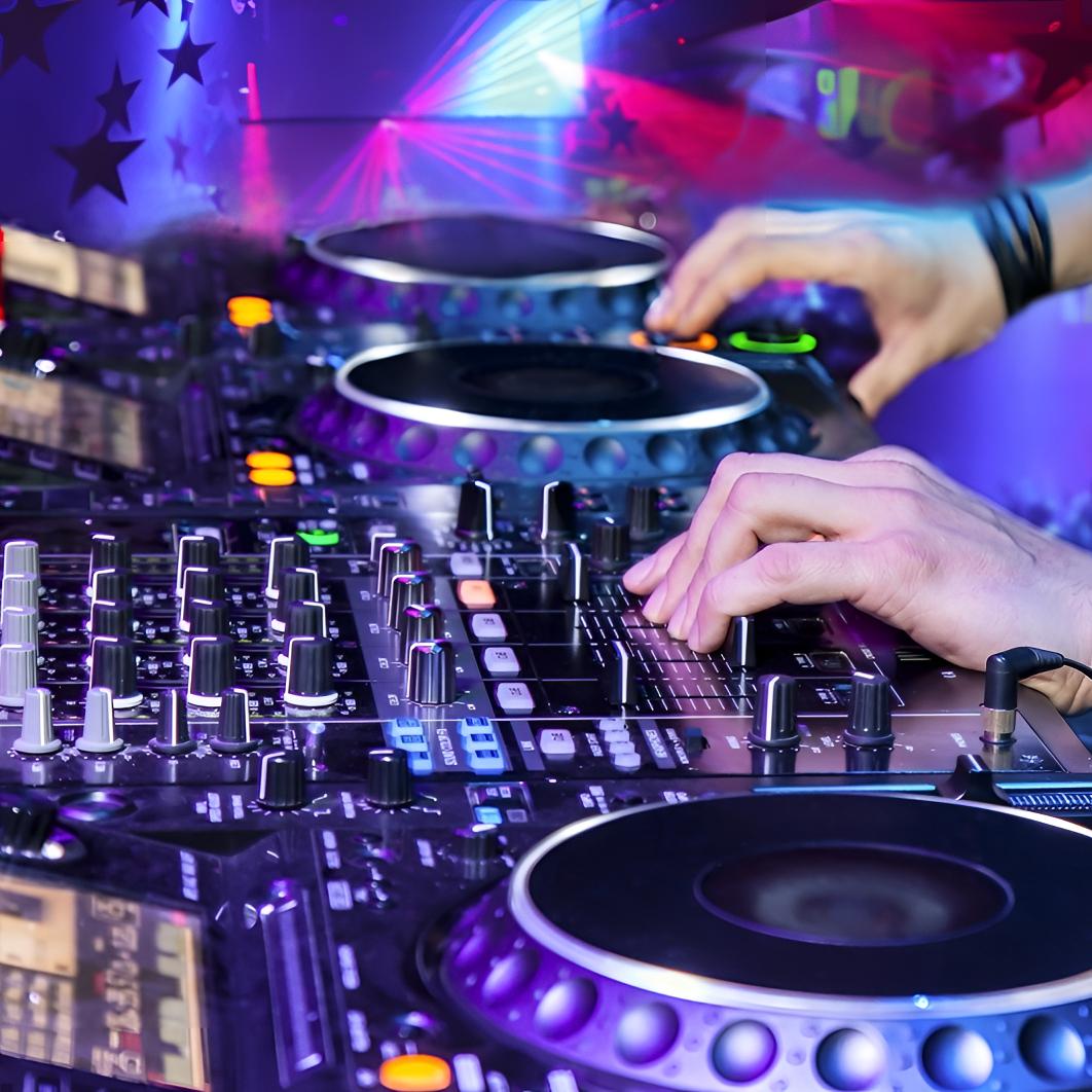 01.6号全DJ锐仔2025(迪高+慢摇+画面)精美礼盒DJ现场直播