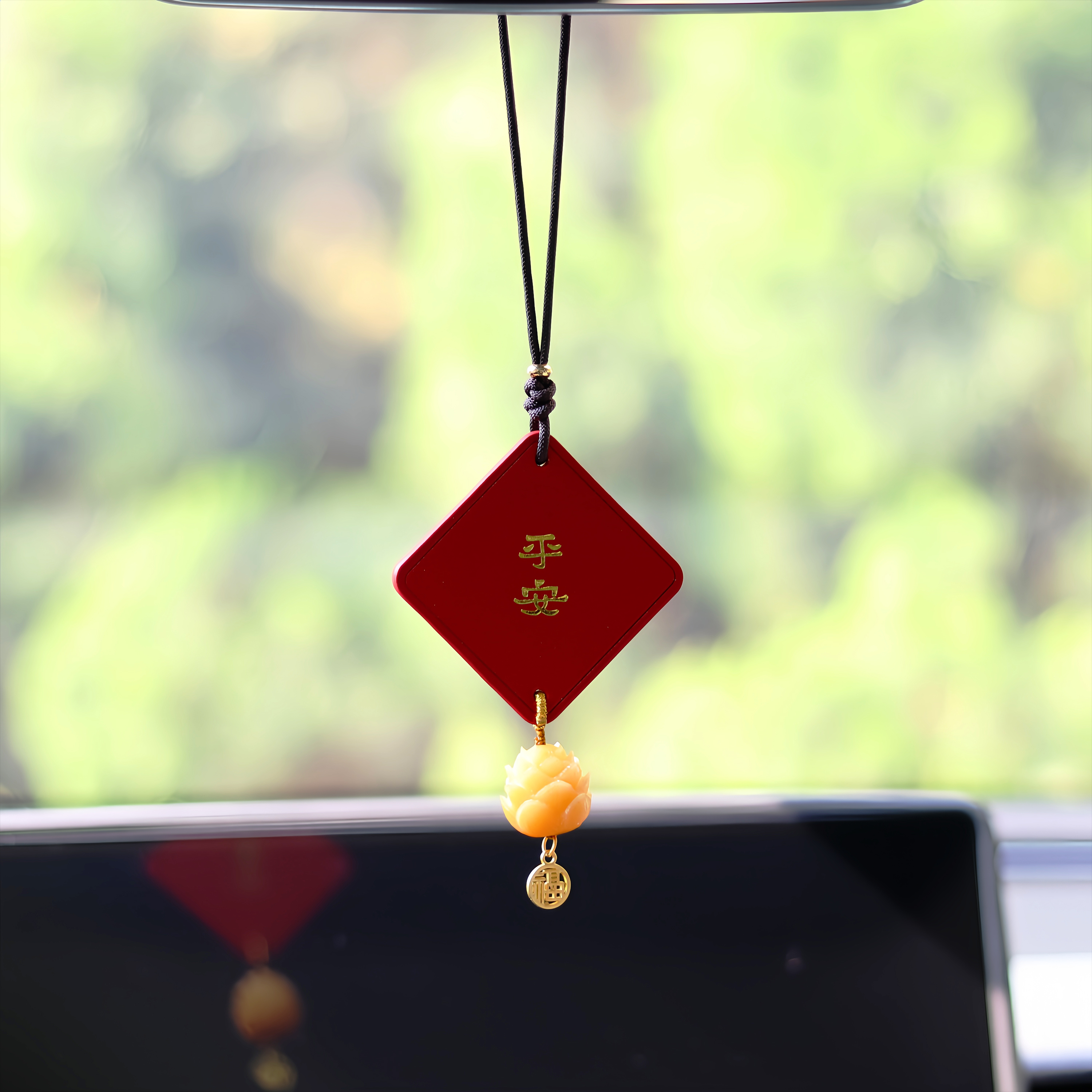 【新款风化菩TI系列】出入平安车载装饰品汽车挂件牛皮牌后视镜挂件