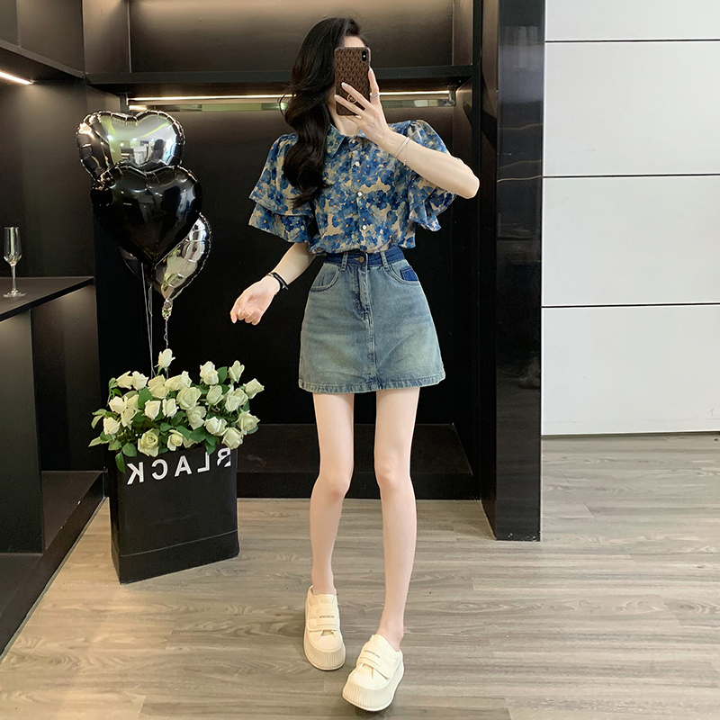 荷叶边碎花上衣衬衫女夏宽松衬衣复古蓝牛仔短裙防走光a字半身裙