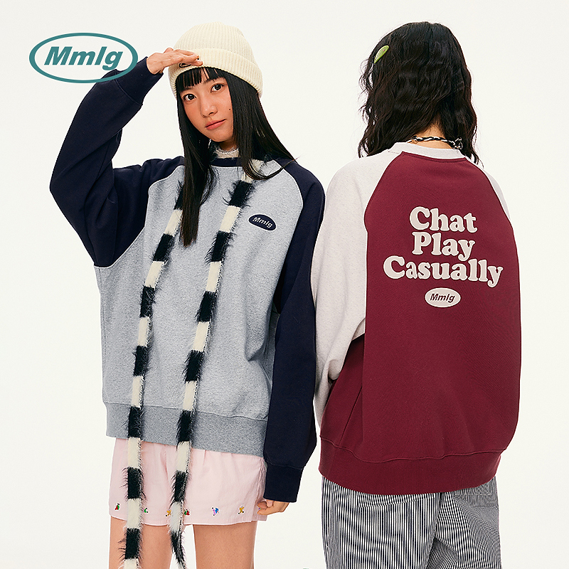 Mmlg2025年秋新款插肩袖圆领卫衣新年红撞色字母印花男女款FQA013