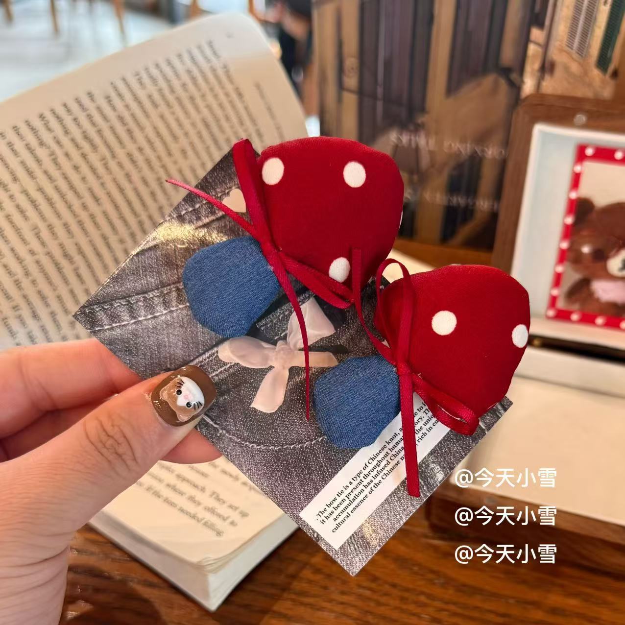 儿童红蓝色波点花朵发夹2025新款女童后脑勺高马尾竖夹红蓝蘑菇夹