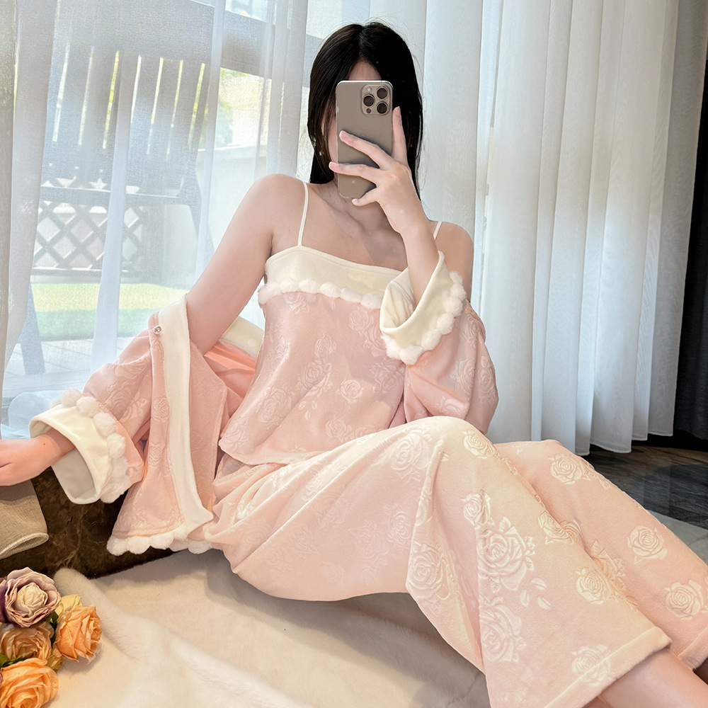 新中式盘扣吊带开衫睡衣女三件套秋冬新款海岛绒加厚保暖家居服