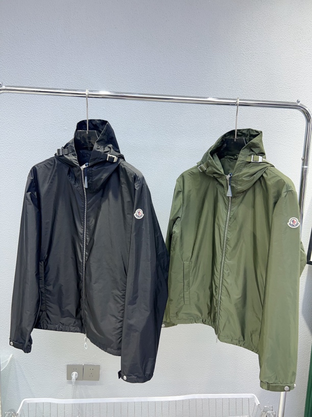 全新未使用Moncler盟可睐 1A00129 男士黑色宽松连帽风衣外套