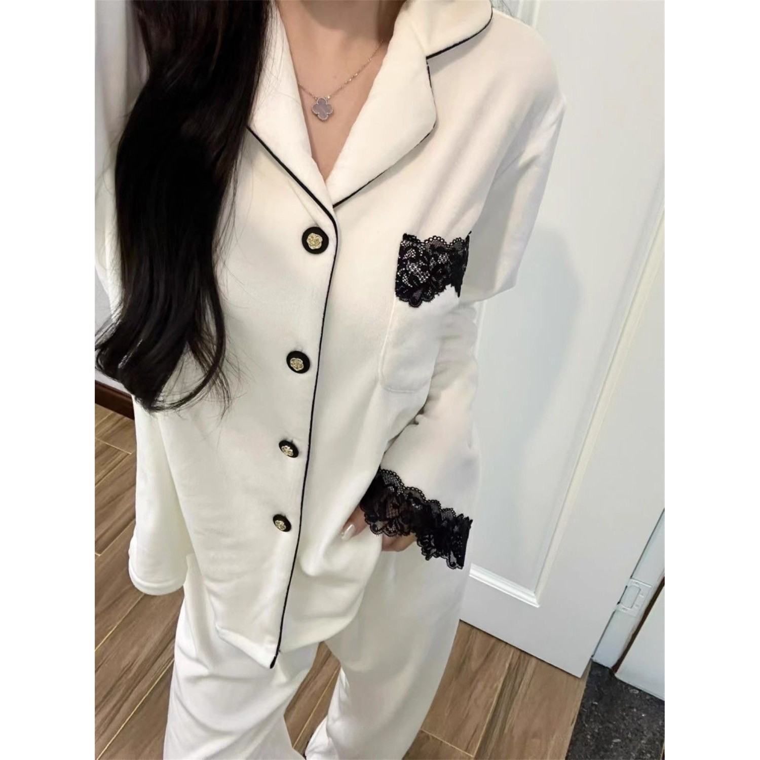 2025新款法式轻奢蕾丝德绒睡衣秋冬款女加厚保暖海岛绒家居服套装