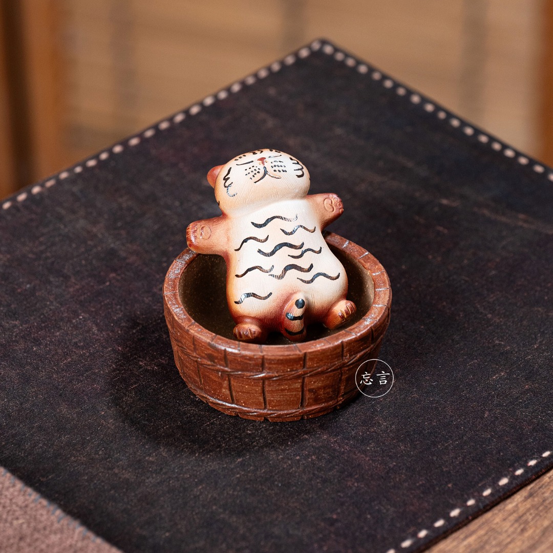 新款高级紫砂躺平虎手工精品小老虎讨喜茶道茶玩经典创意网红茶宠