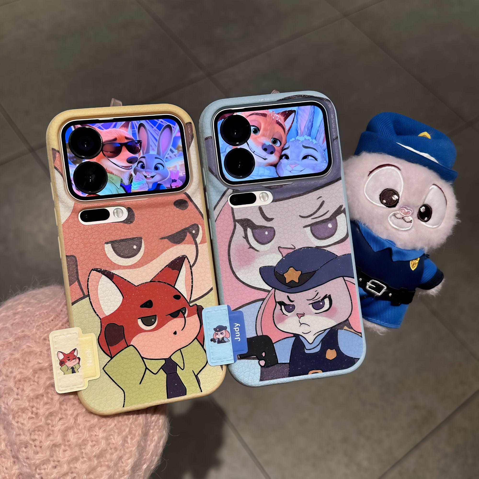 欧克里里情侣朱迪尼克标签适用iPhone17/16手机壳华为vivoppo小米