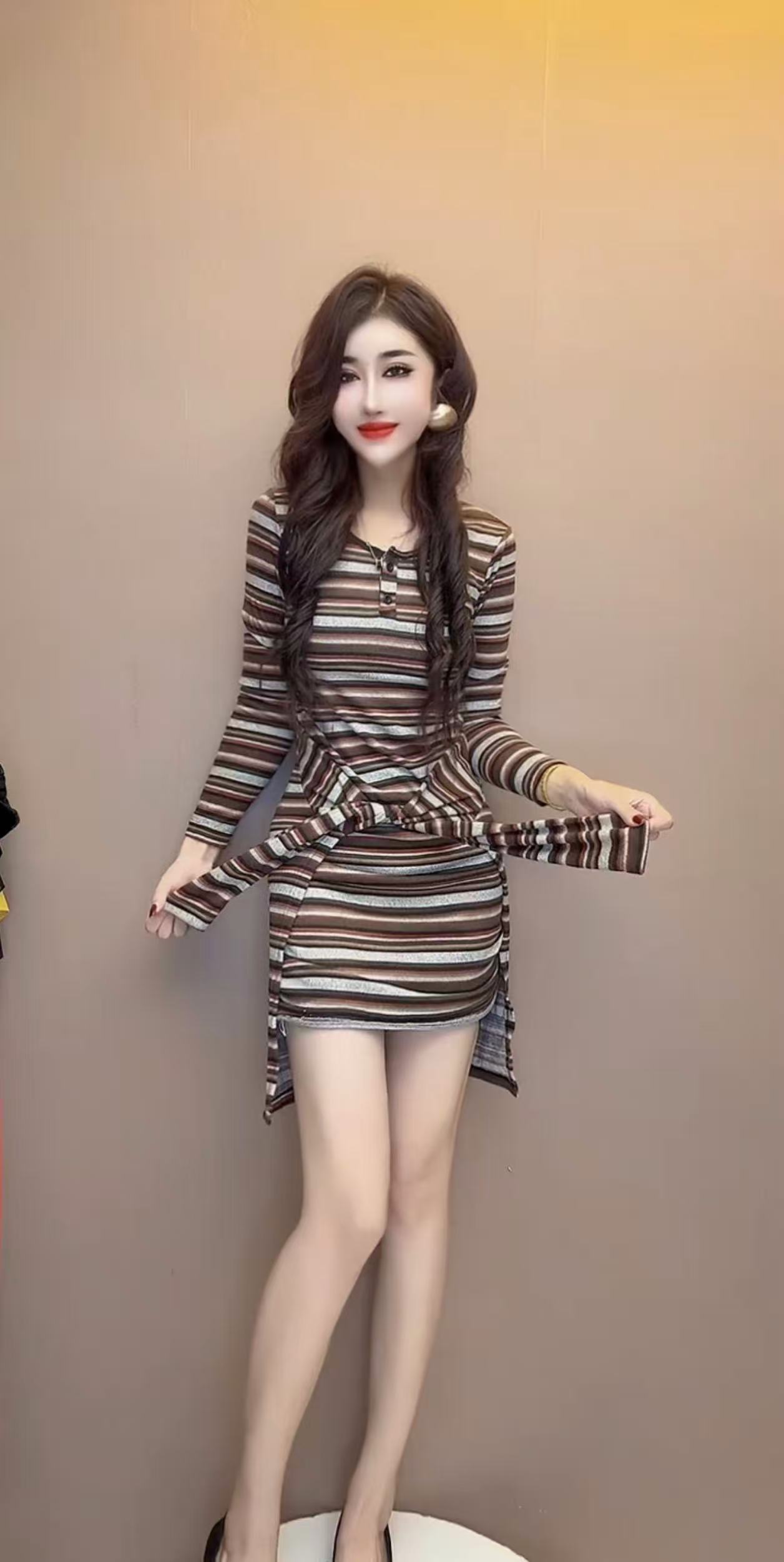 条纹时尚显瘦包臀裙2025秋季百搭腰封叠穿弹力洋气连衣裙气质潮