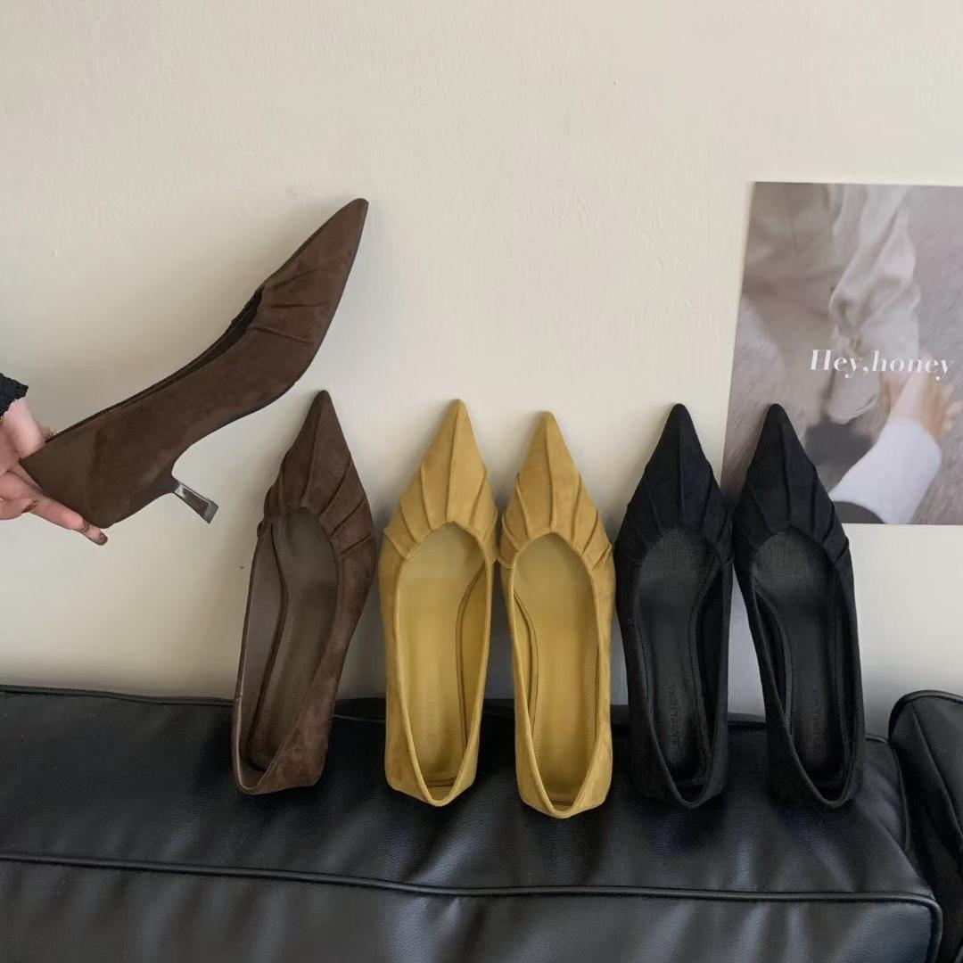 2025秋季新款绒面尖头褶皱细跟高跟鞋时尚百搭浅口简约通勤单鞋