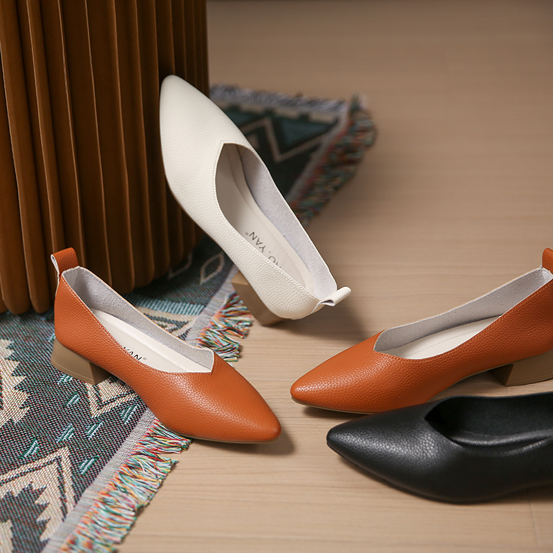 【翘颜品牌】新款百搭时尚气质粗跟浅口单鞋软底软面舒适582