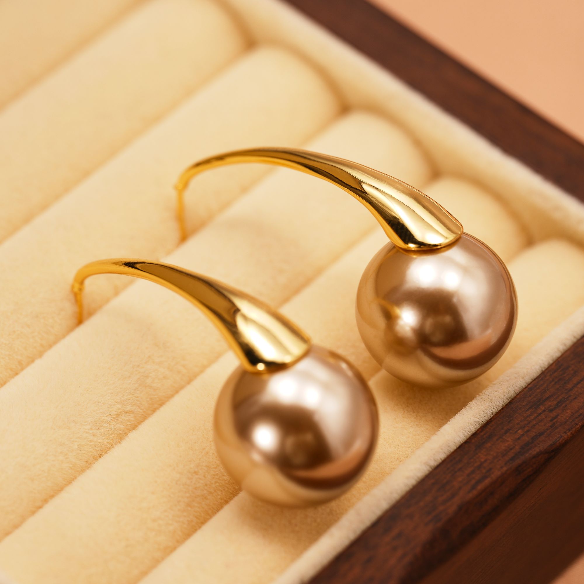 铜合金仿珍珠耳饰 日韩优雅气质复古耳饰女耳钩精致简约小众耳环