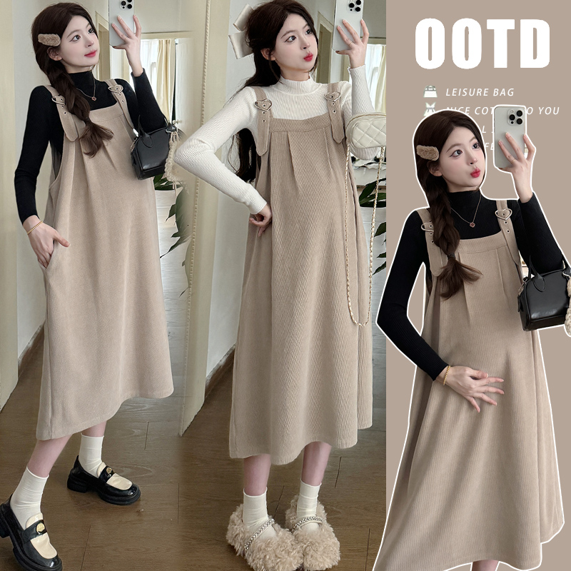 xiaobu~孕妇装2025秋季新款爱心扣背带连衣裙宽松显瘦孕妇套装