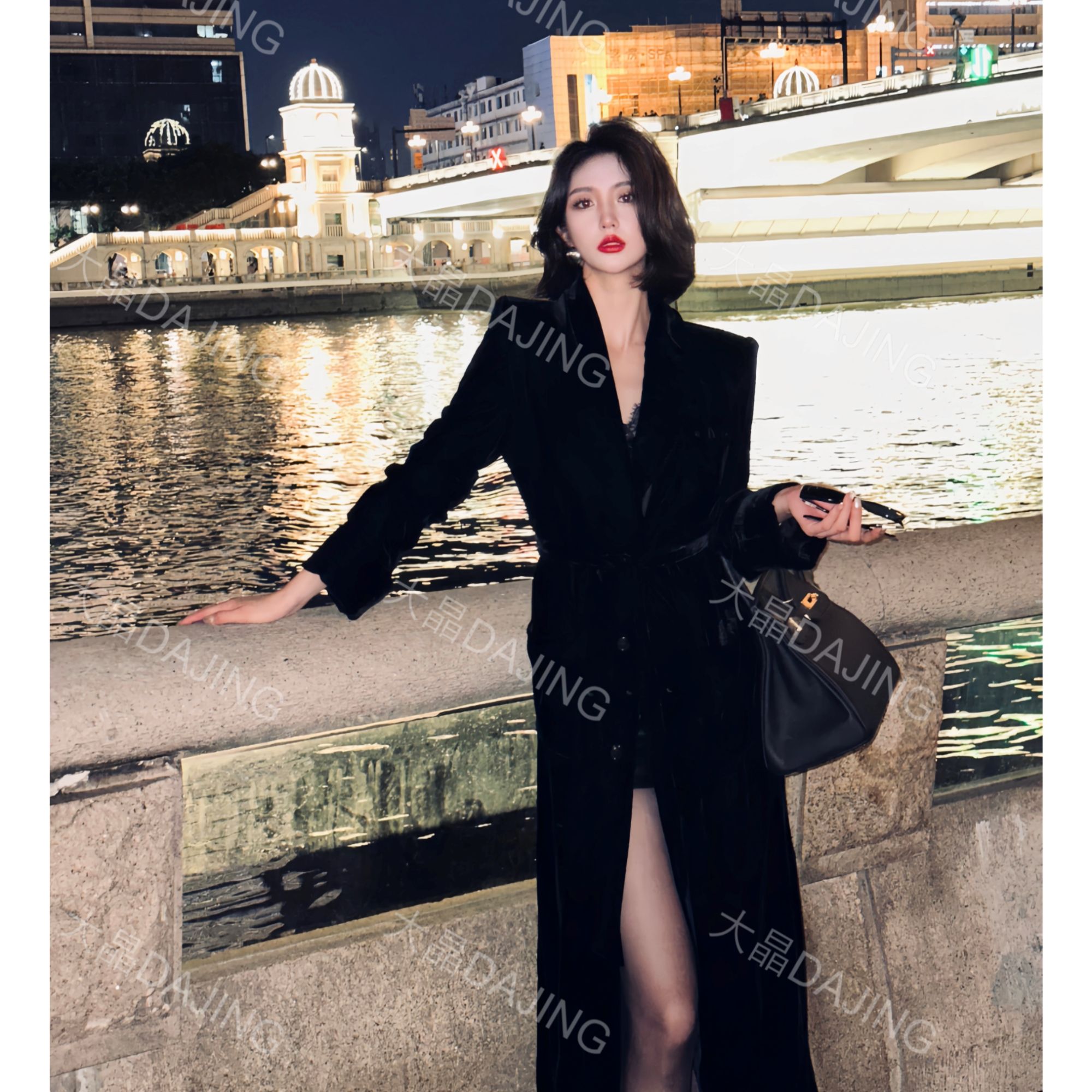 【大晶定制】“气场全开”秋季新款进口黑色丝绒气质长款外套风衣