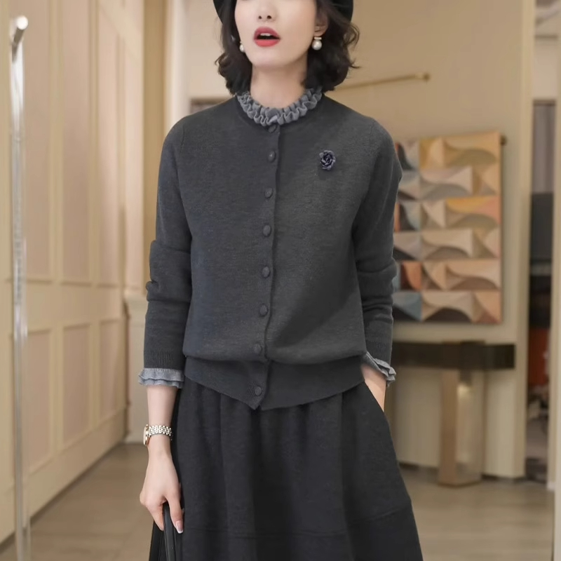 木耳边针织衫女秋冬2025新款法式复古内搭高级感毛衣开衫打底上衣
