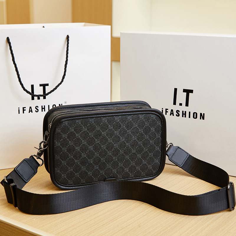 【万达撤柜】高端奢侈品新款时尚宽肩带休闲相机包单肩斜挎包包适用