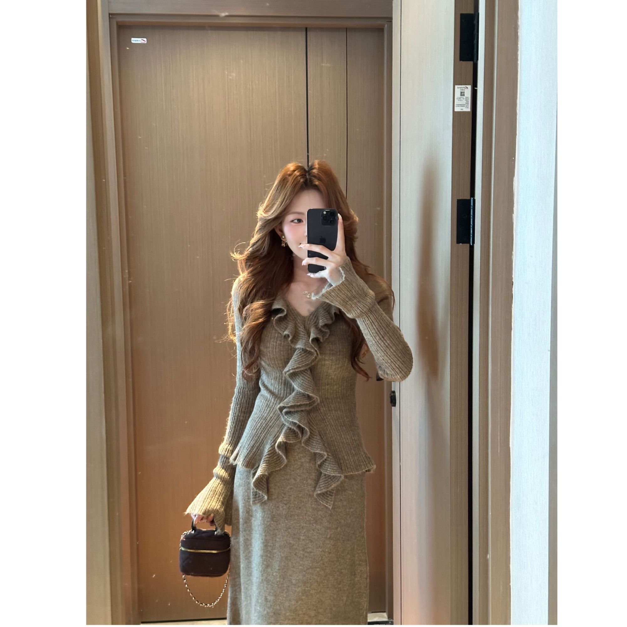 2025新款简约通勤简约轻熟风法式时尚套装长裙秋冬连衣裙花边修身