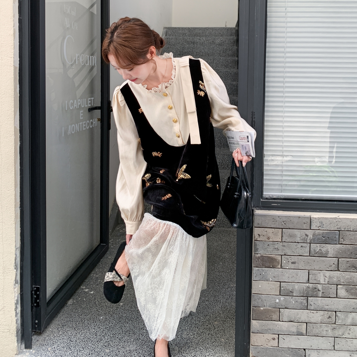法式复古贵气千金风连衣裙女2025秋季新款气质蕾丝拼接蝴蝶结长裙