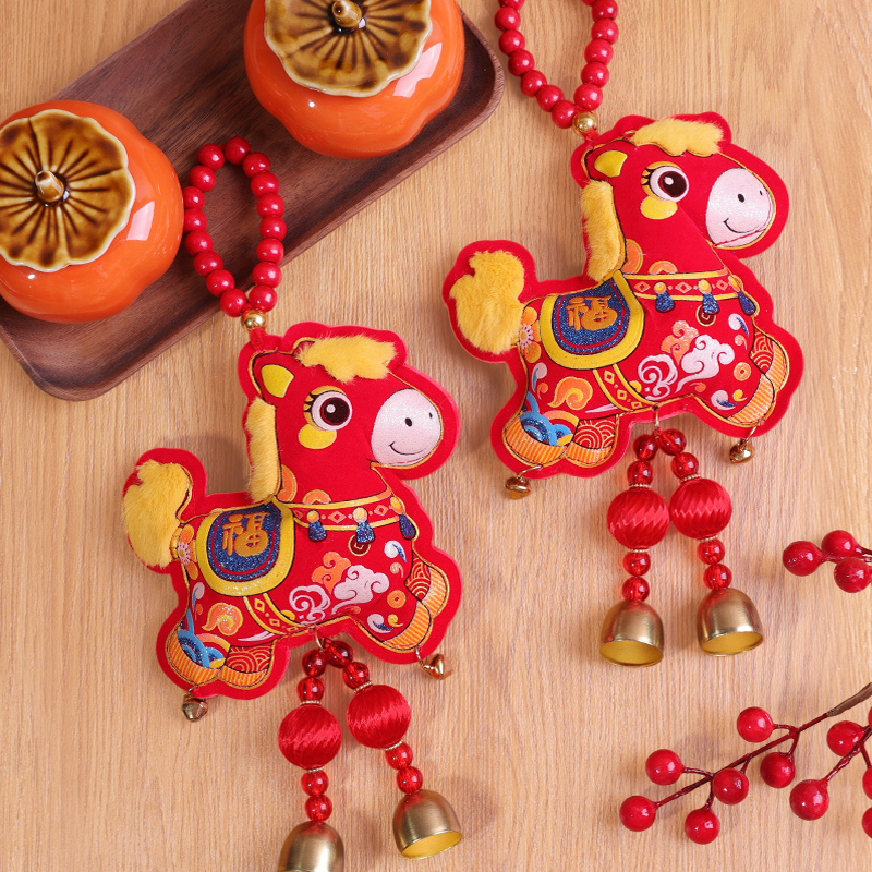 2026马年吉祥物公仔生肖小马玩偶毛绒挂饰本命年新年礼物包包装饰