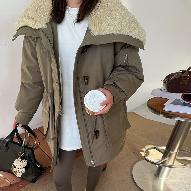 牛角扣羊羔毛大翻领棉服2025冬派克工装外套赵露思同款