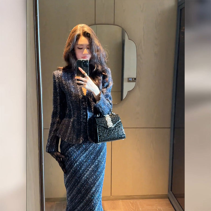 今年流行漂亮别致气质高级感小香风西装外套半裙两件套装2025新款