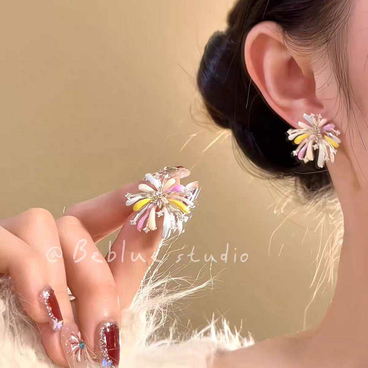 铜合金锆石耳饰 巨好看的烟花耳钉小众设计独特耳环新款跨年耳饰