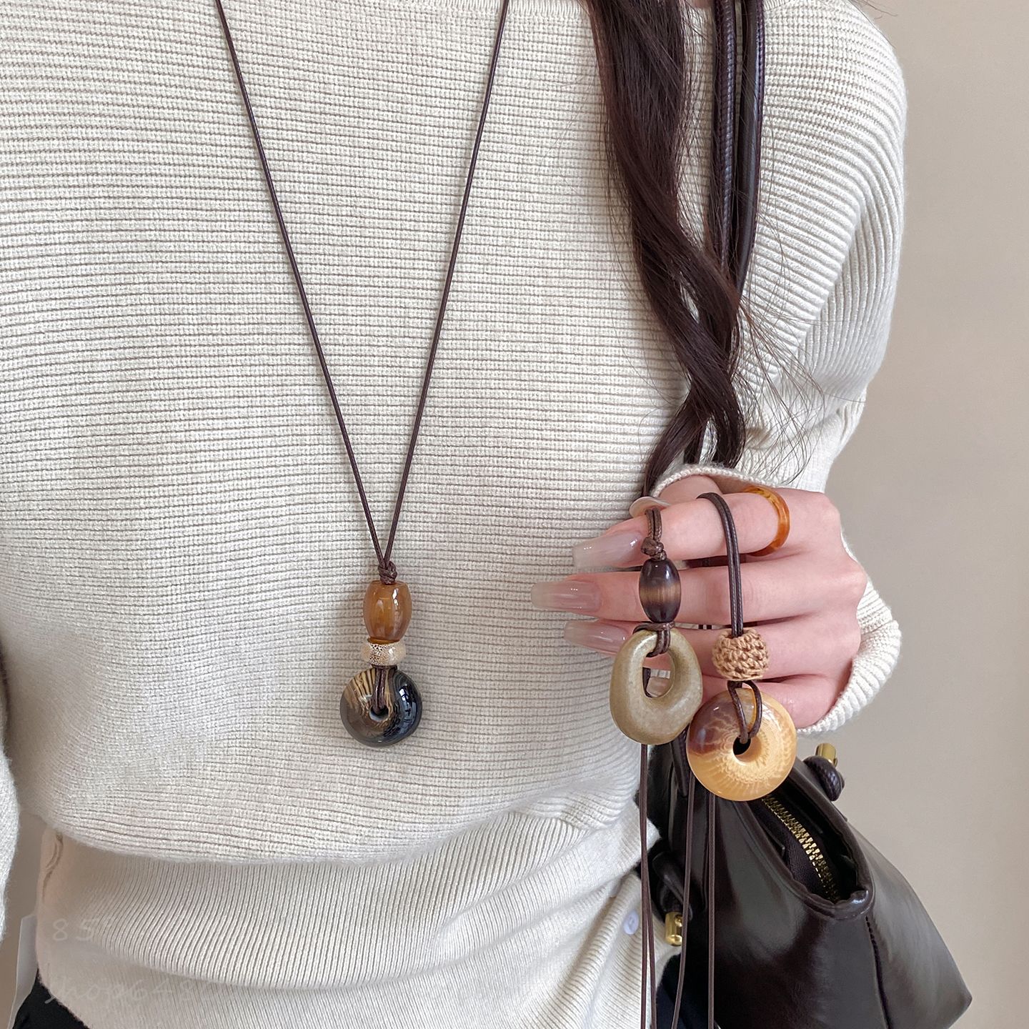 钛钢项链 新中式晕染长款毛衣链项链女秋冬小众复古挂脖吊坠配饰